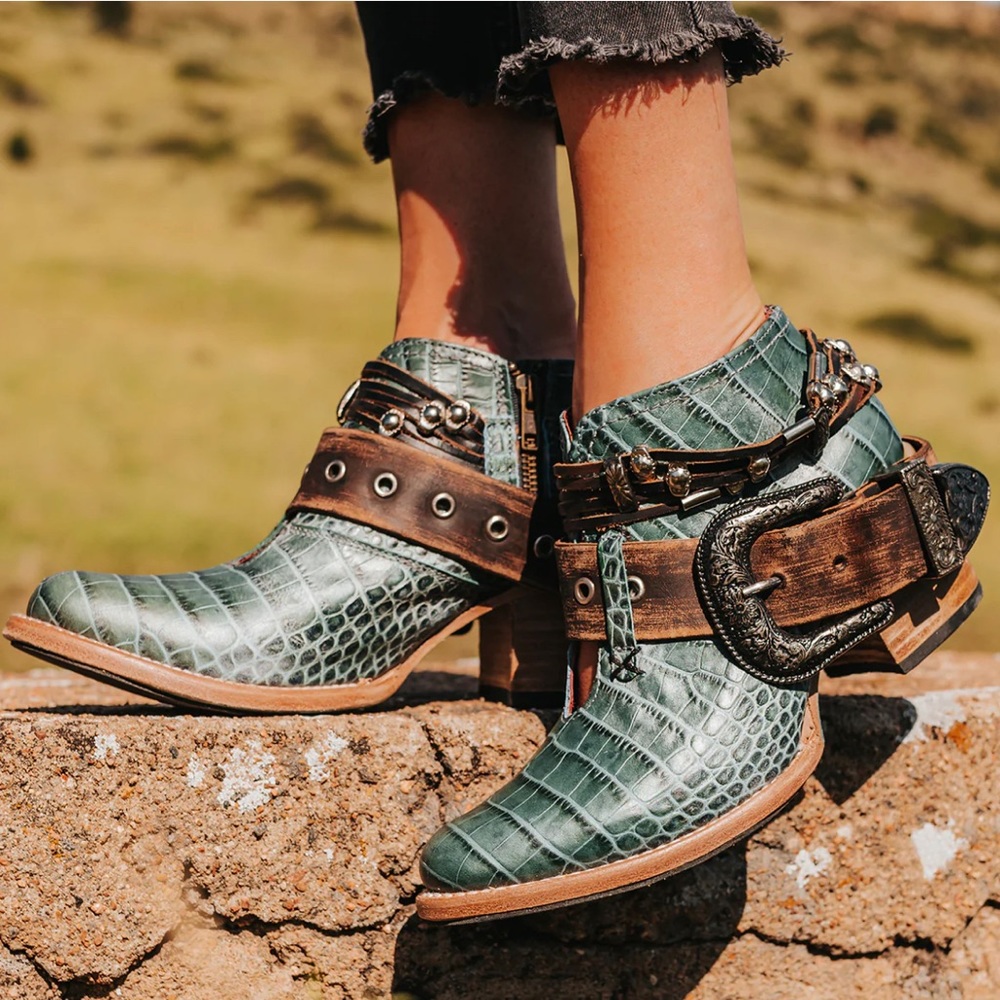 Freebird Saloon Turquoise Croco